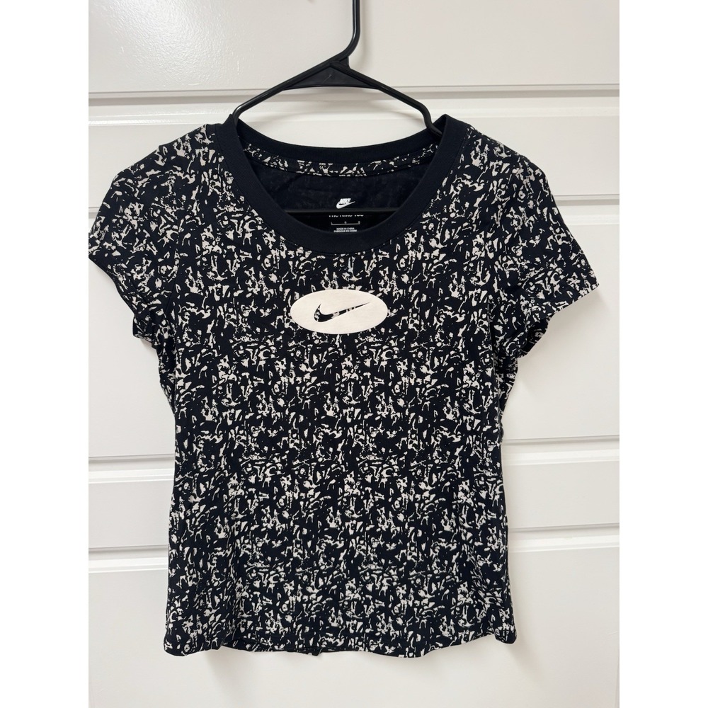 Nike Tee Girls Size Large Black Graphic Short Sleeve Womens Small A2